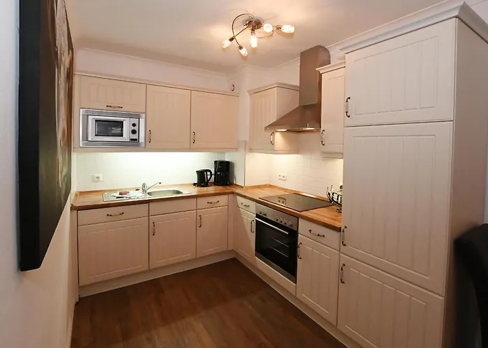 Bernstein Mare Luxor 07 Büsum