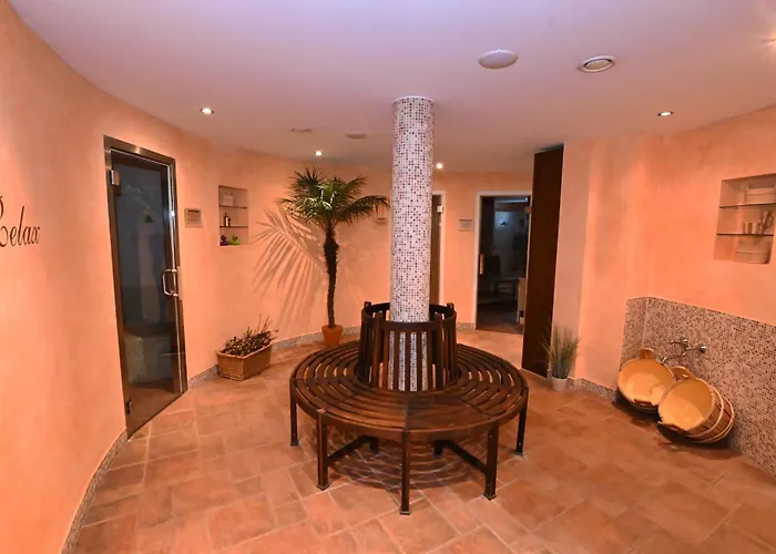 Bernstein Mare Luxor 07 * Büsum