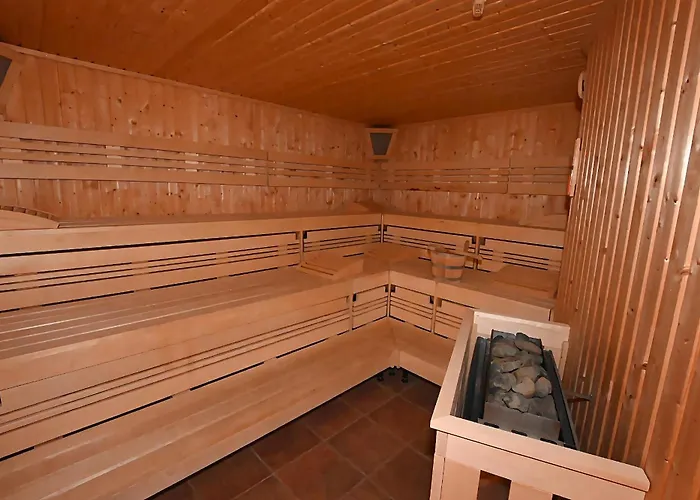 Bernstein Mare Luxor 07 * Büsum